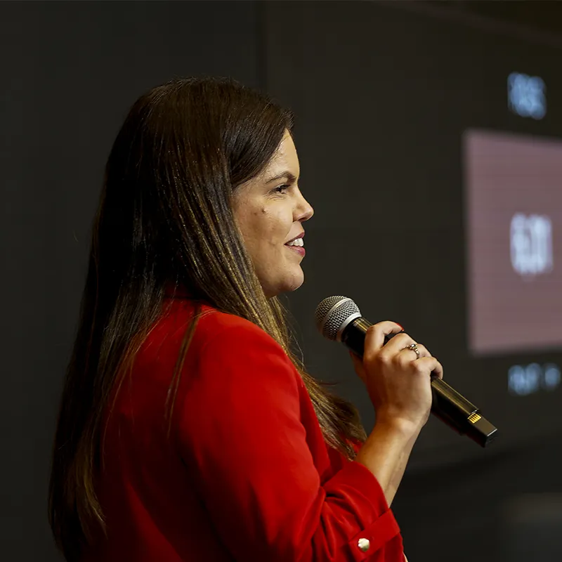 Luana Dias no palco